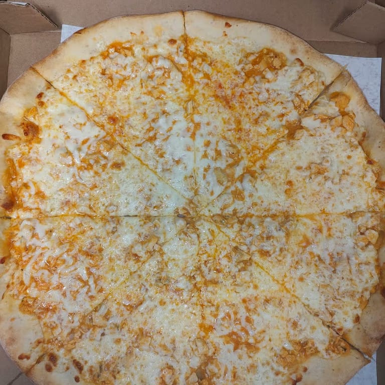 Buffalo Chicken Pizza Delight