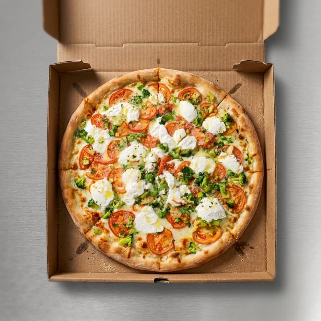 White Primavera Garlic Knot Pizza.